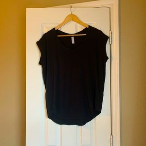 Athleta Women’s Cloudlight Stratus Shirt